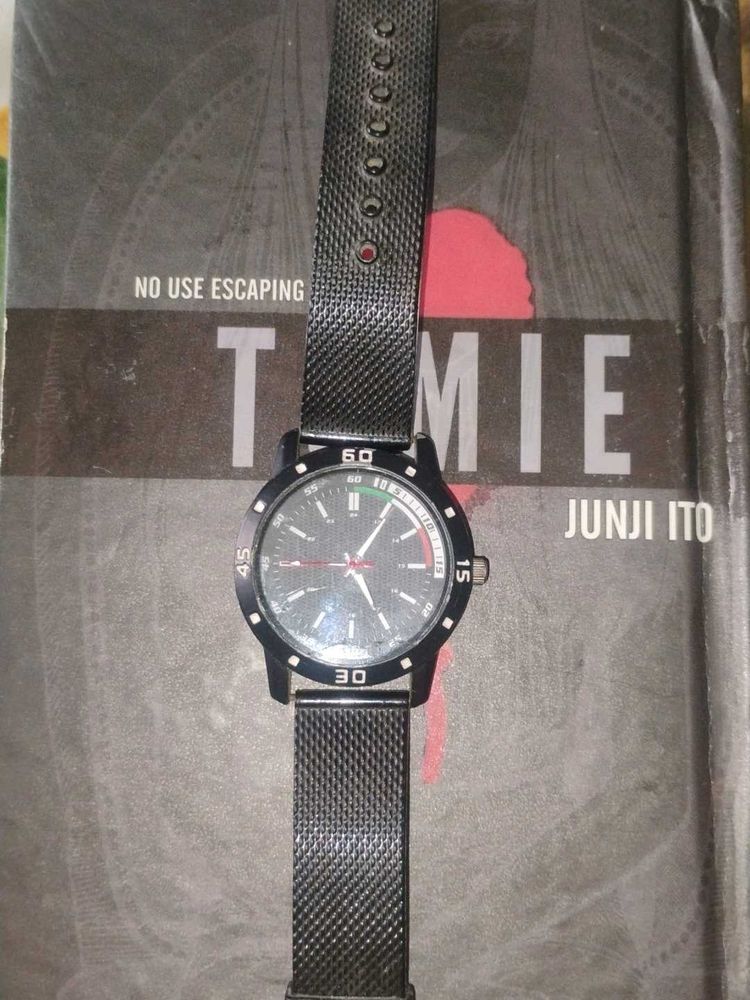 Stylish Black Mesh Strap Watch