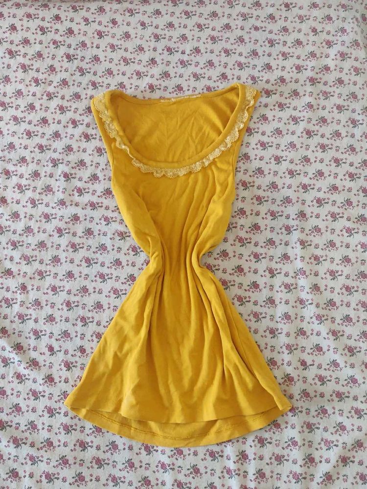 💛 Mustard Yellow Lace-Trimmed cami Top