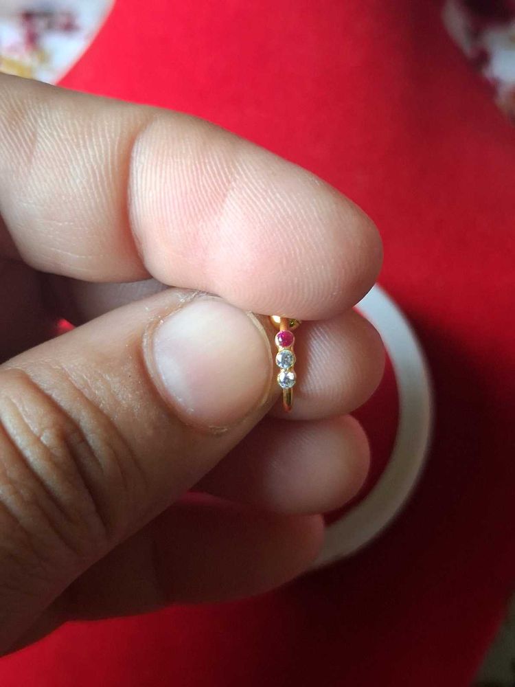 Sparkling Gold Nose Pin with Stones