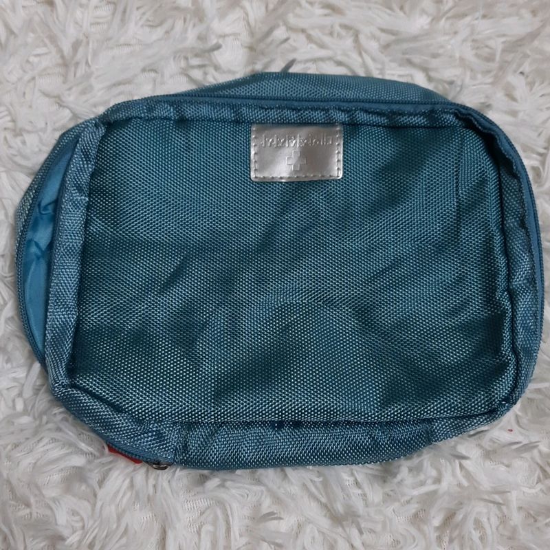 medicine organizer/cosmetic organizer