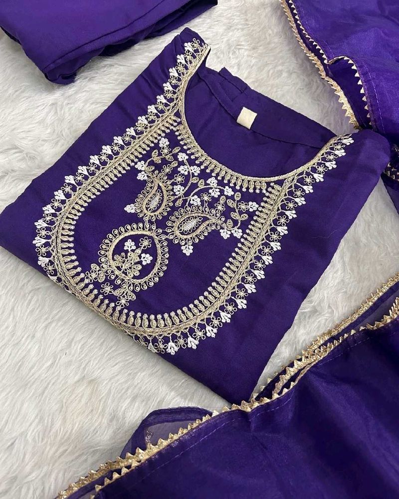 Elegant Purple Kurta Set with Embroidery