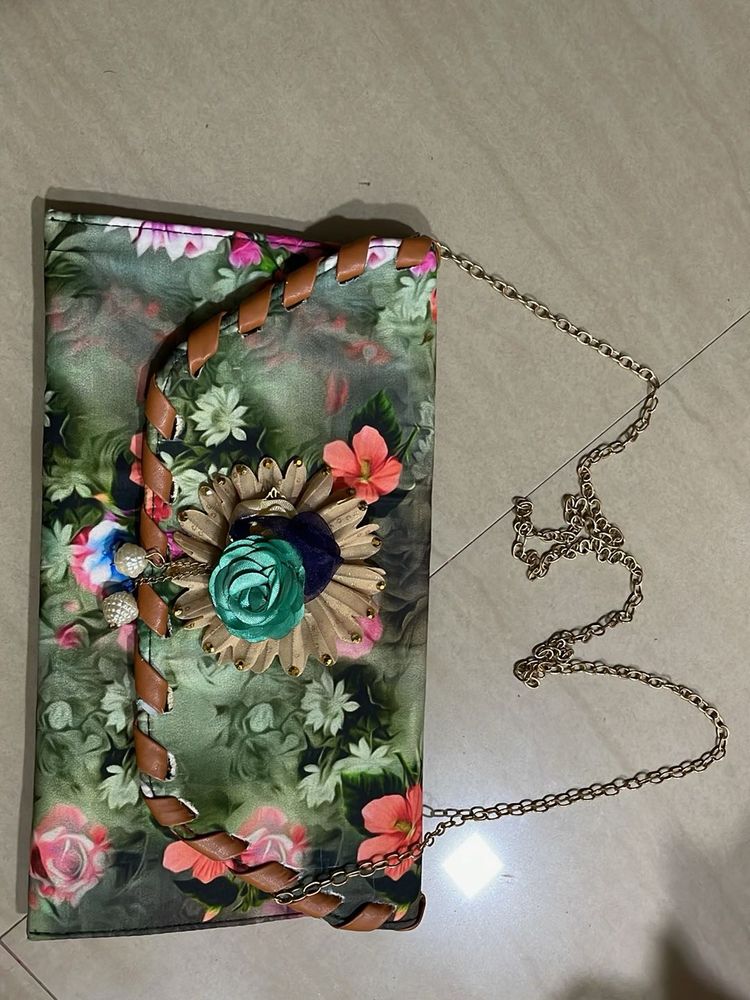 Floral Print Chain Clutch