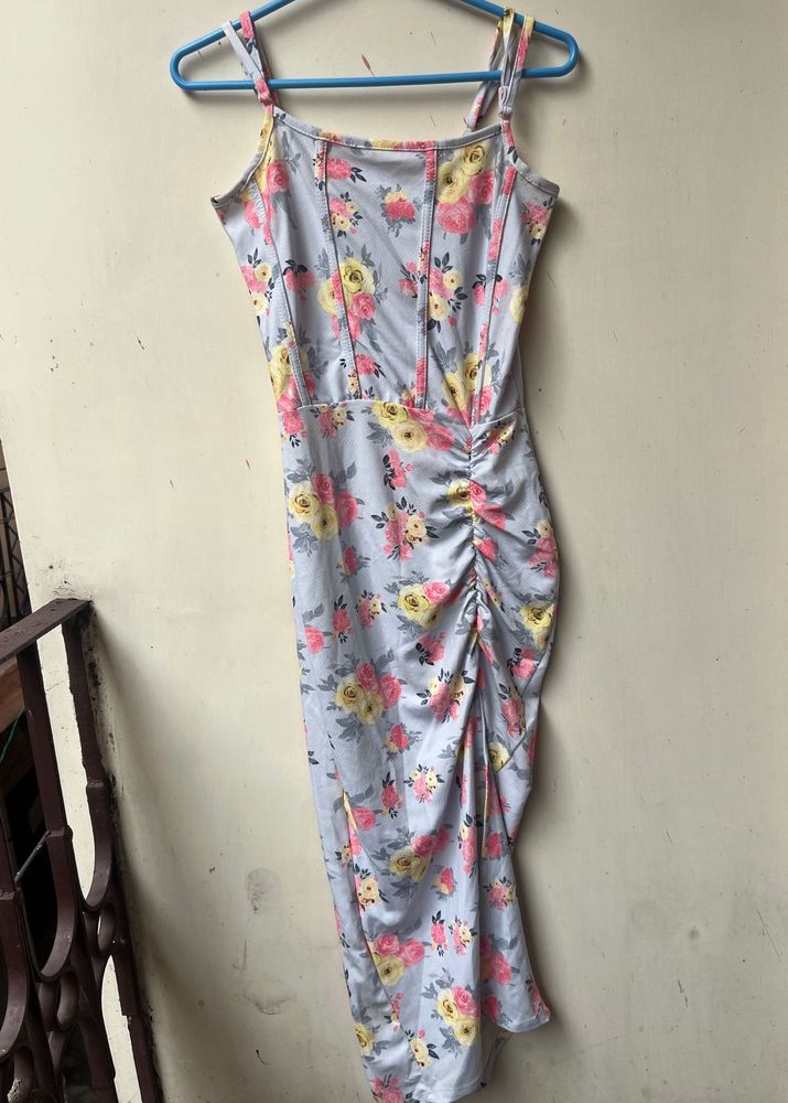 Floral Ruched Bodycon Maxi Dress 🌸