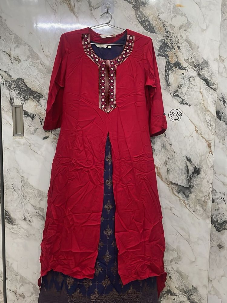 red max kurti
