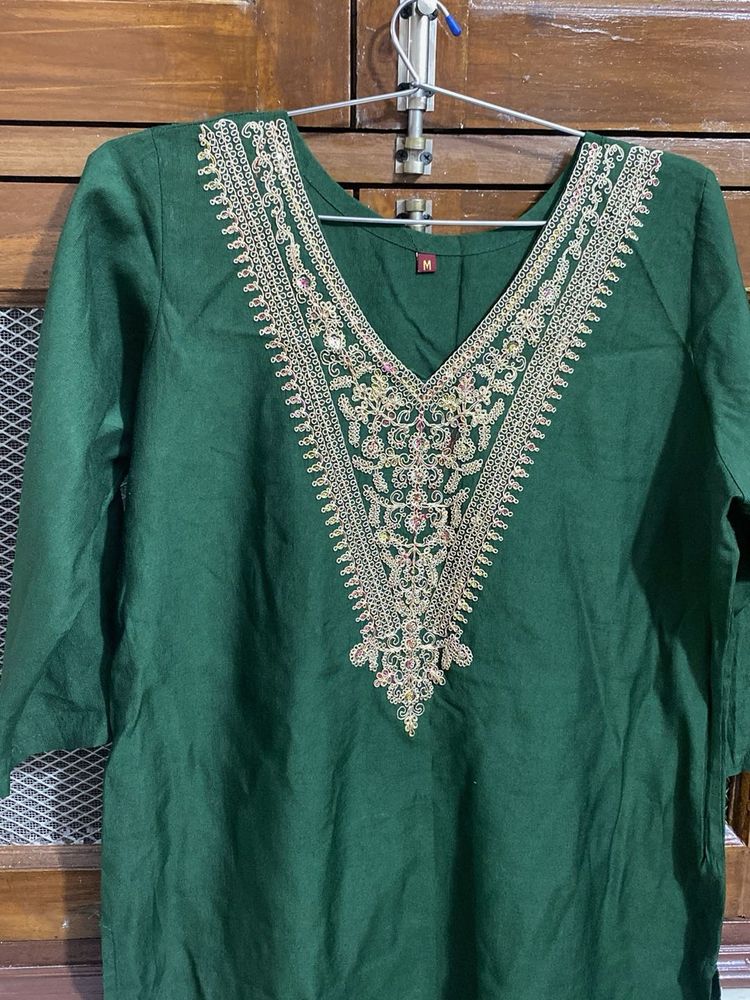 Green kurta set without dupptta