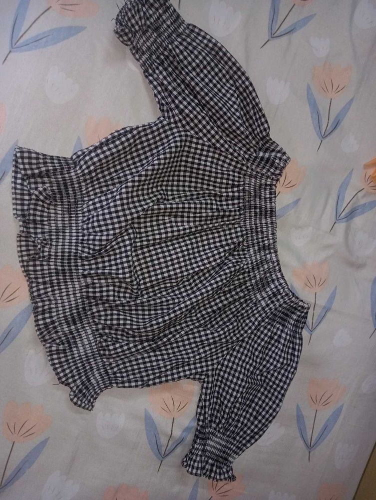 Off-Shoulder Gingham Check Top