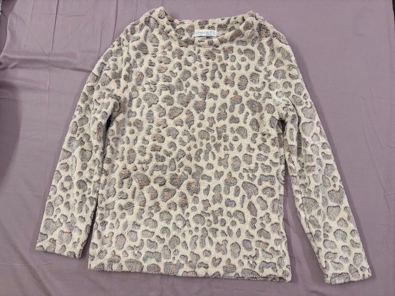 Cozy Leopard Print Long Sleeve Top