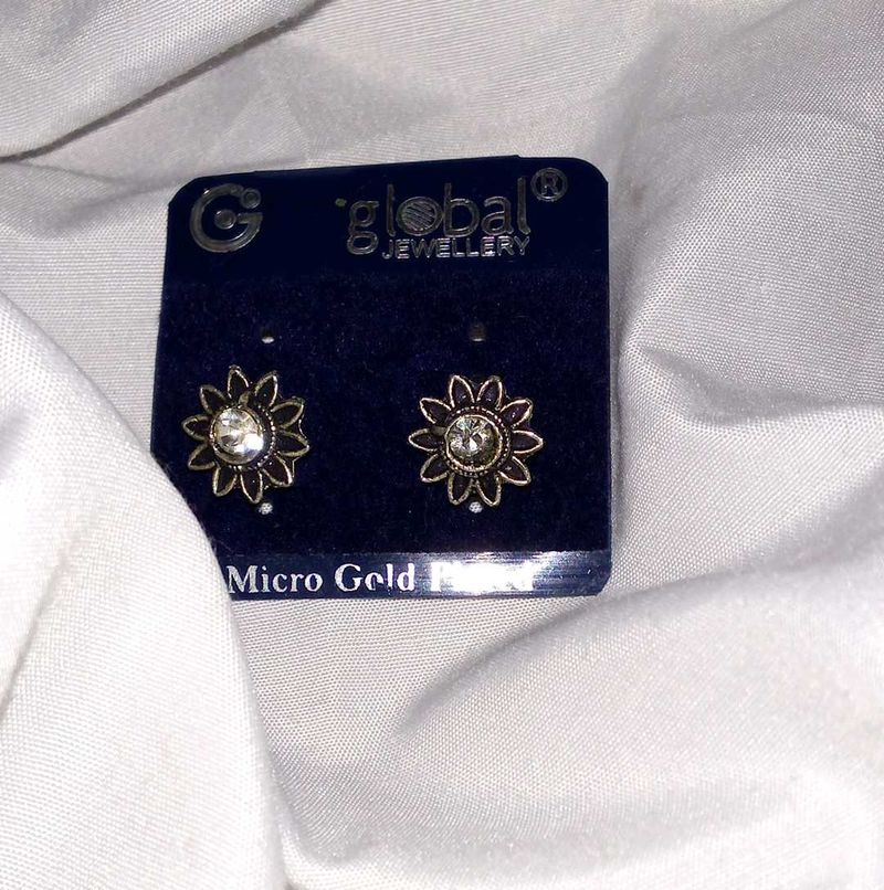 Global Jewellery Micro Gold Flower Earrings