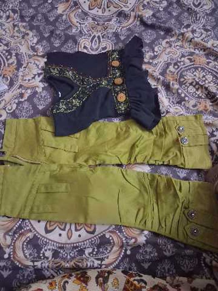 Stylish Black Kurta with Green Pants