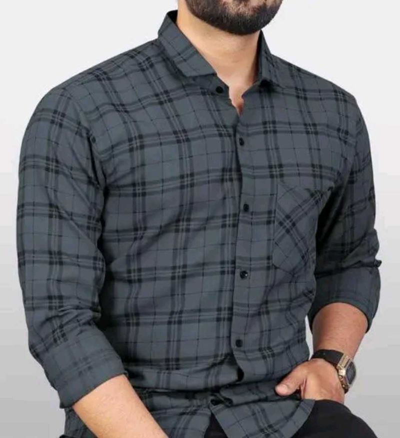 Men's Grey Plaid Button-Down Shirt