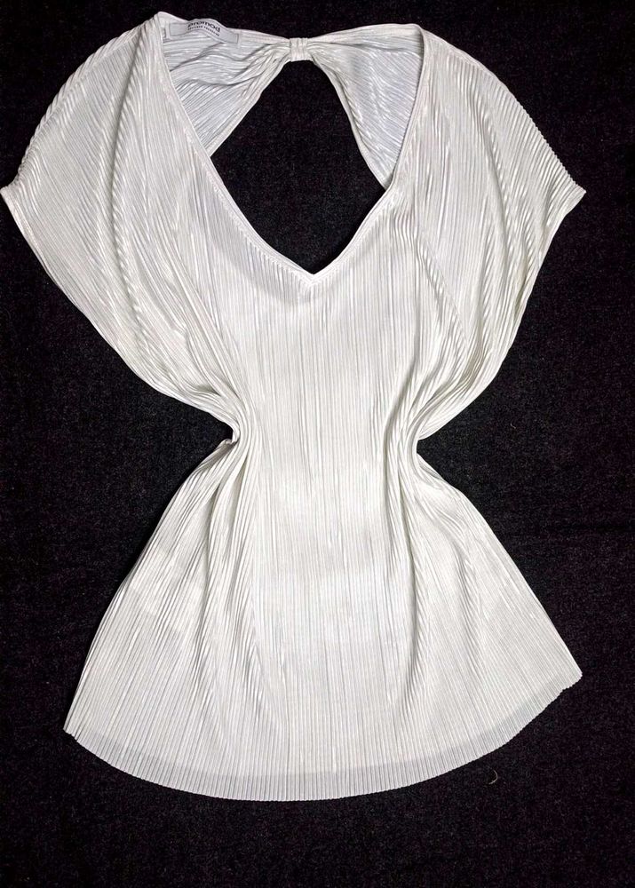 Chic White Pleated Cut-Out Top
