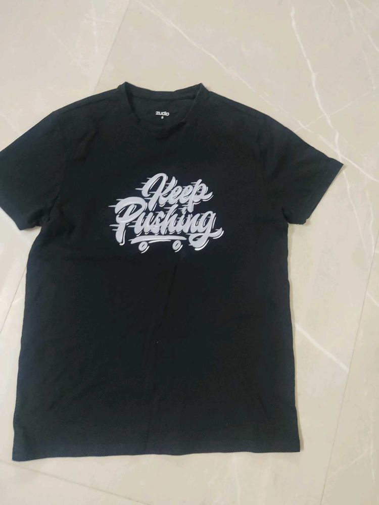 Black "Keep Pushing" Graphic T-Shirt