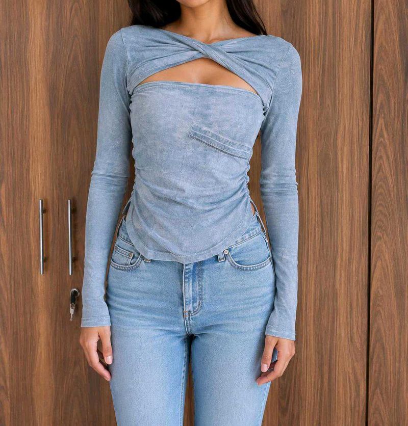 Chic Cutout Long Sleeve Top