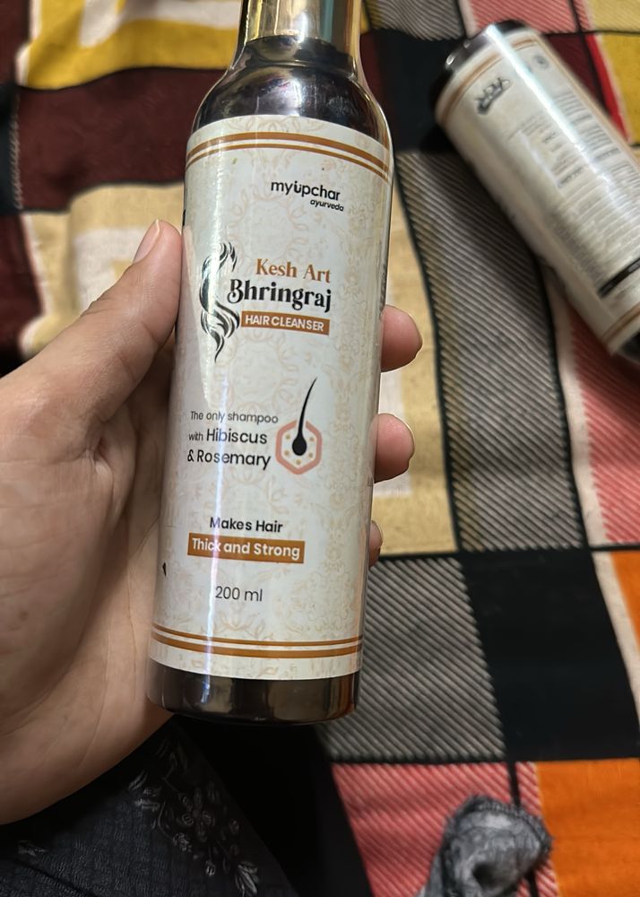 Brand-new shampoo Unused