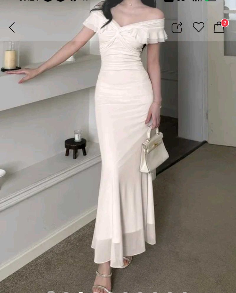Savana Elegant Ivory Off-Shoulder Maxi Dress