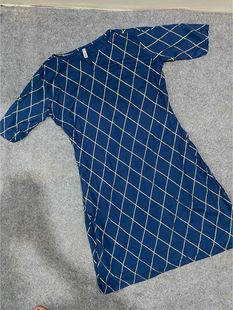 Elegant Blue Kurta with Diamond Pattern