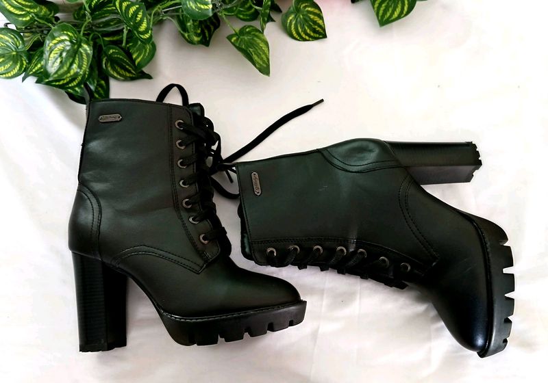 Black Leather Boots (Women)