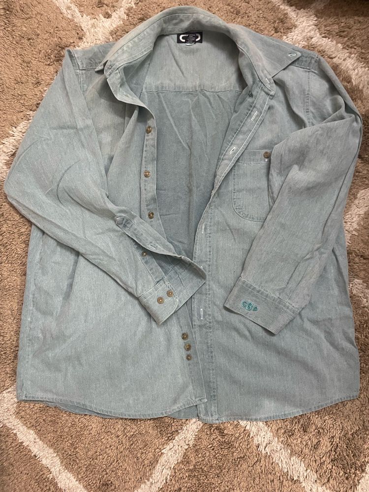 Vintage-Style Long Sleeve Shirt