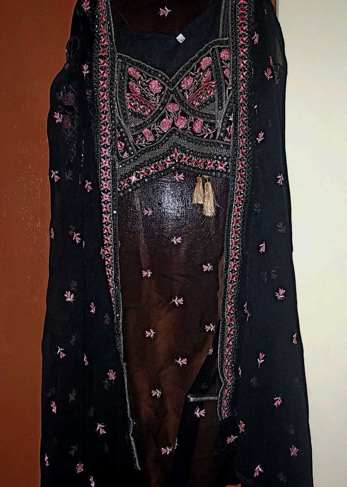 Embellished Black-Pink Ethnic Set