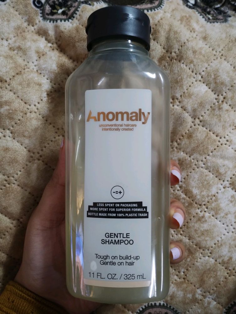 Anomaly Shampoo Discover By ( Priyanka Chopra )