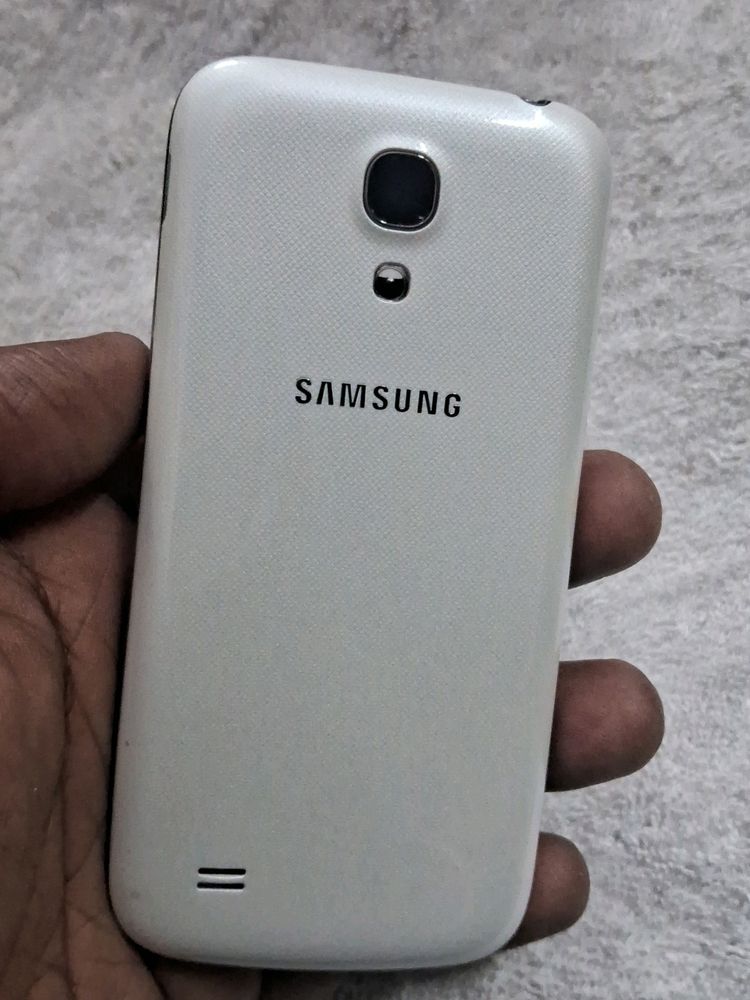 SAMSUNG S4 MINI