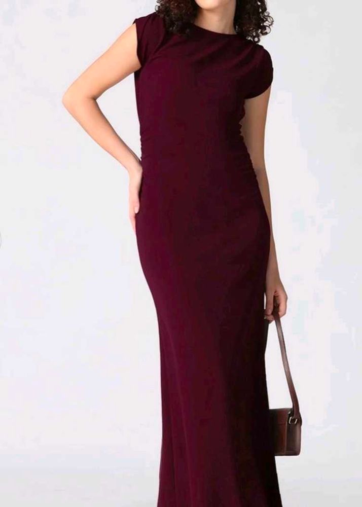 ✨Beautiful Burgundy bodycon Maxi Dress✨