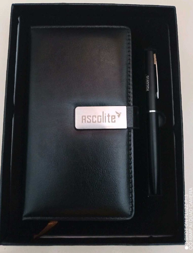 Gift Set:- Ascolite Black Notebook and Pen Set
