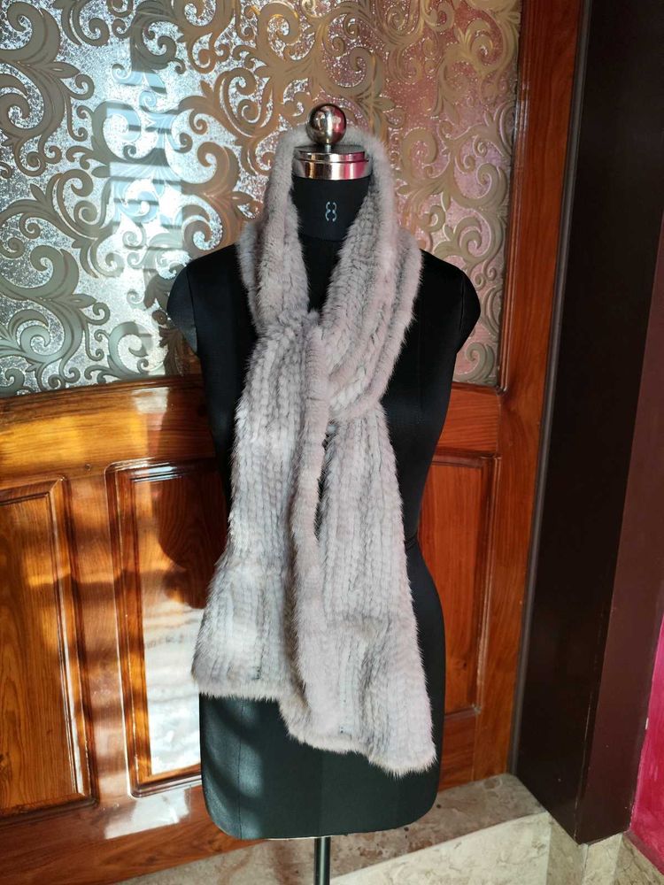 Elegant Grey Real Fur Scarf