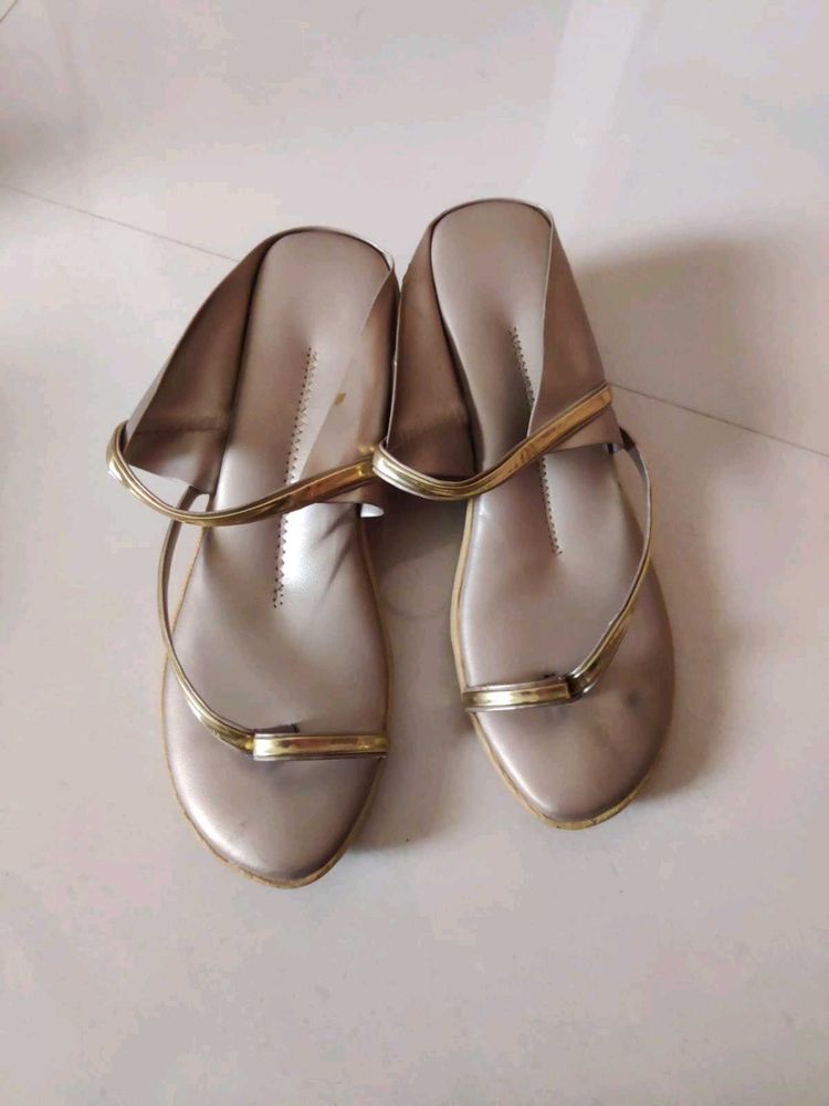 Stylish Women's Flat Sandals