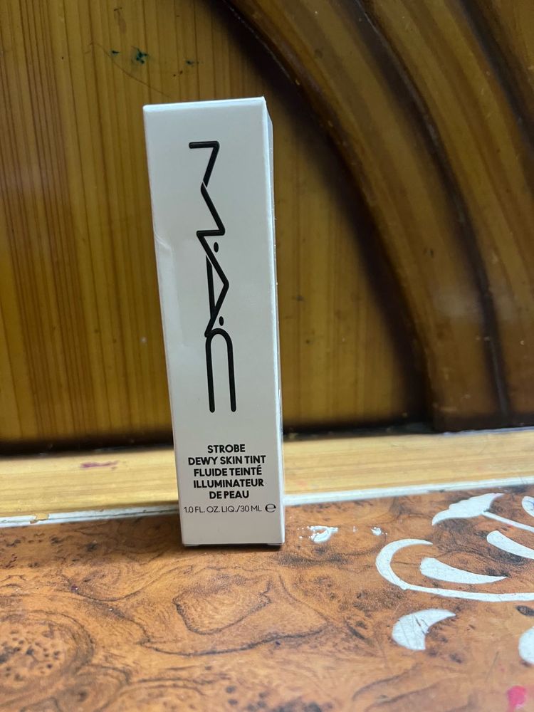 MAC Strobe Dewy Skin Tint