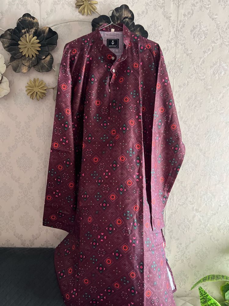 maroon kurta