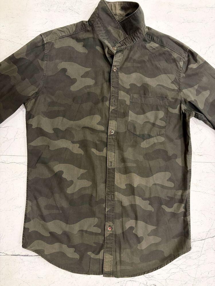 Men's Camo Button-Down Shirt