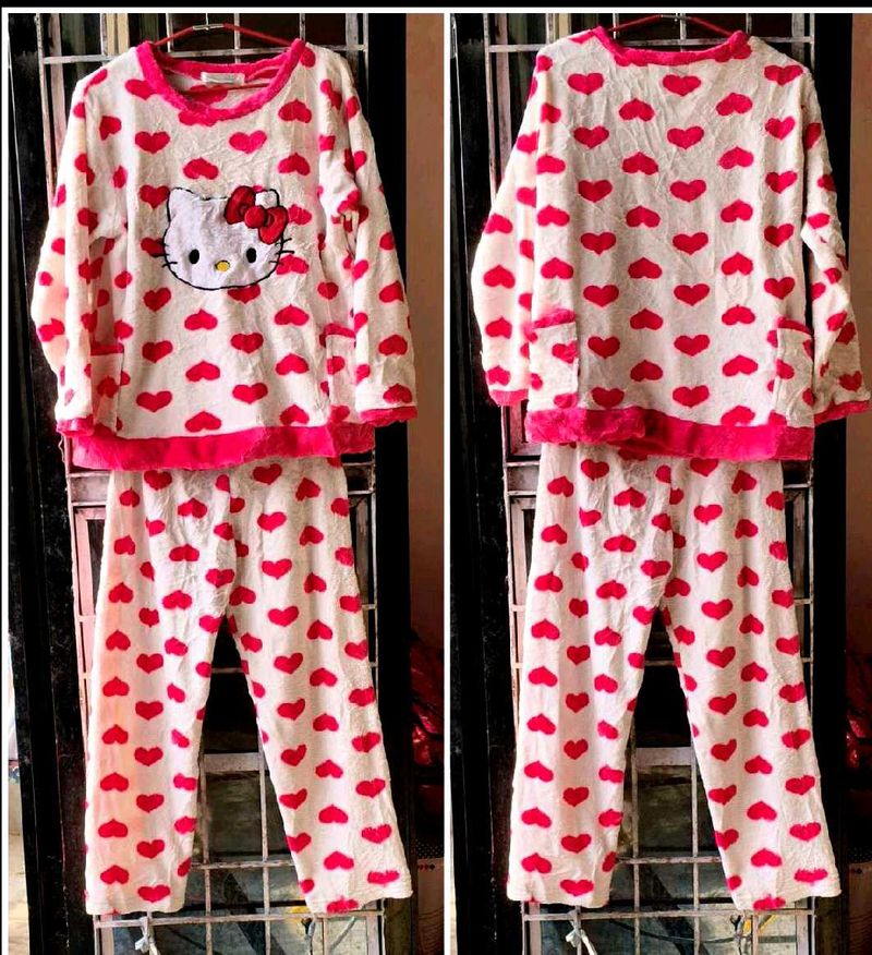 Hello Kitty Pajama Set