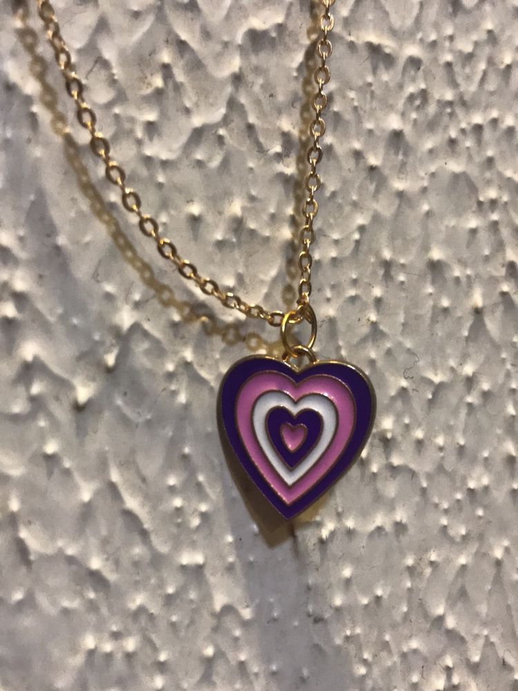 Purple Hues Heart Pendant Chain In Gold