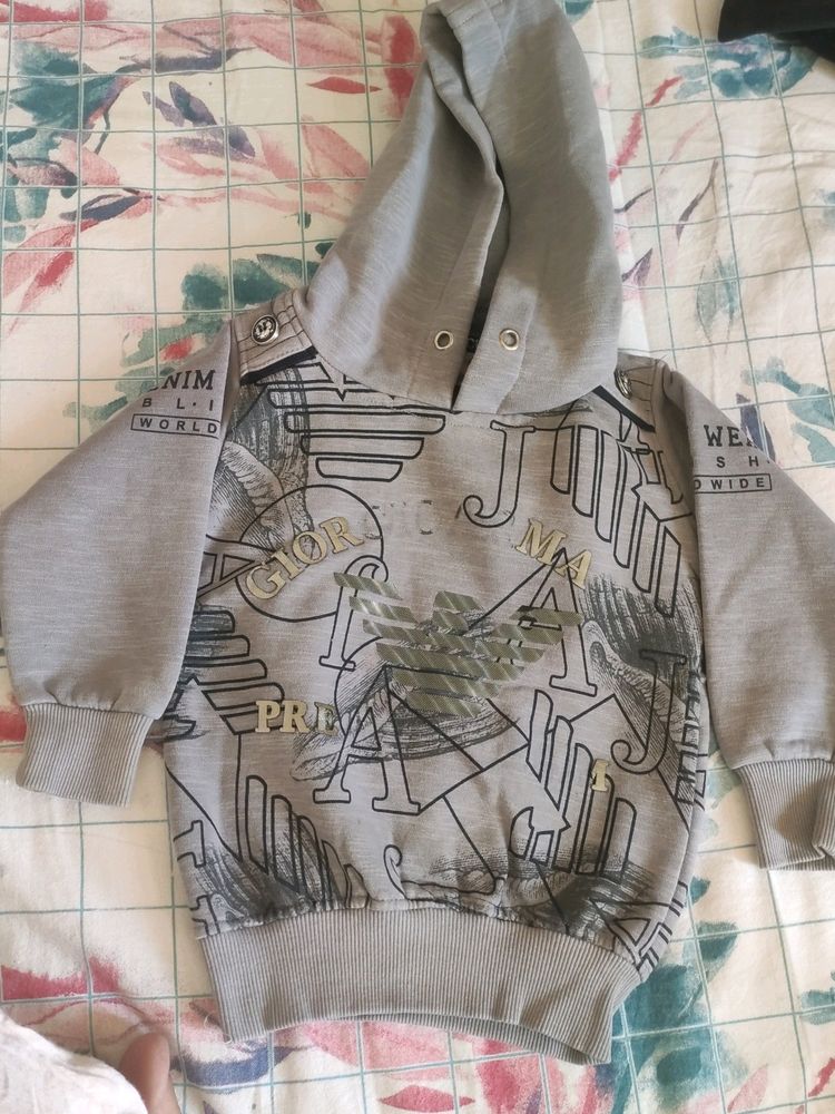 Sweat Shirt With Hoodie
