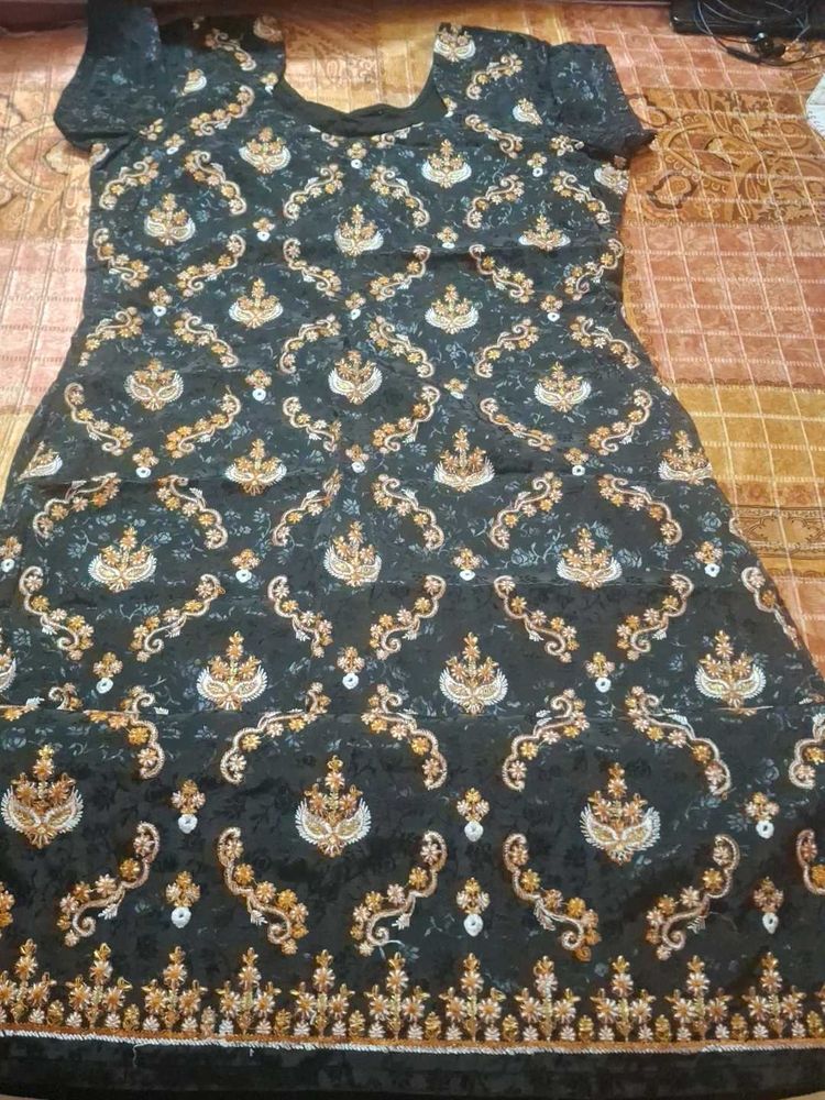 Beautiful Embroidered Kurta
