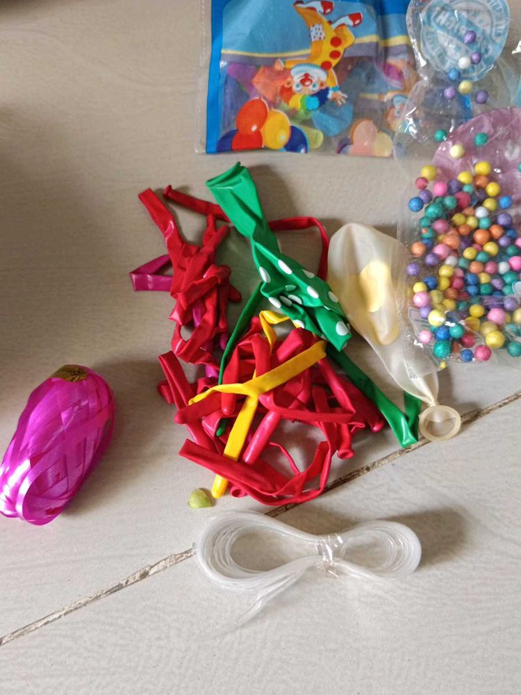 Party Balloons &amp; Decorations