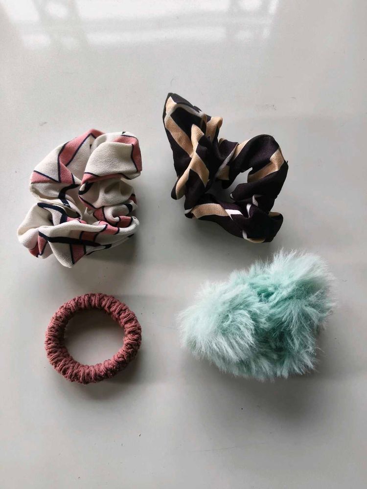 Set of 4 Cute Scrunchies