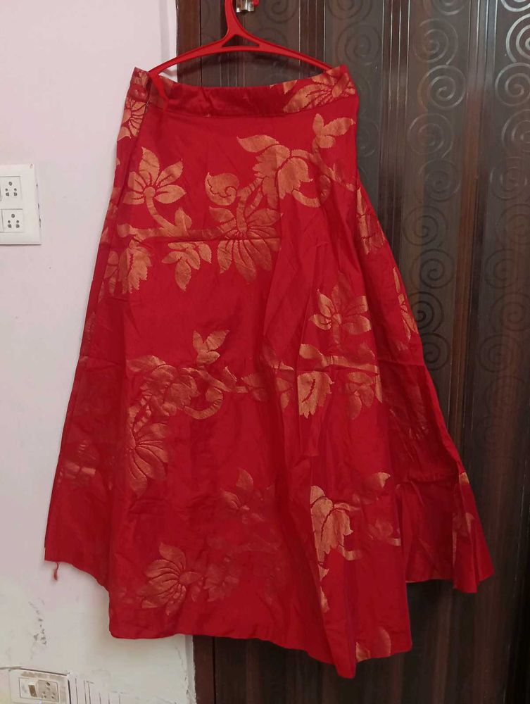 L size Red Ethnic lehanga with Gold Floral Print