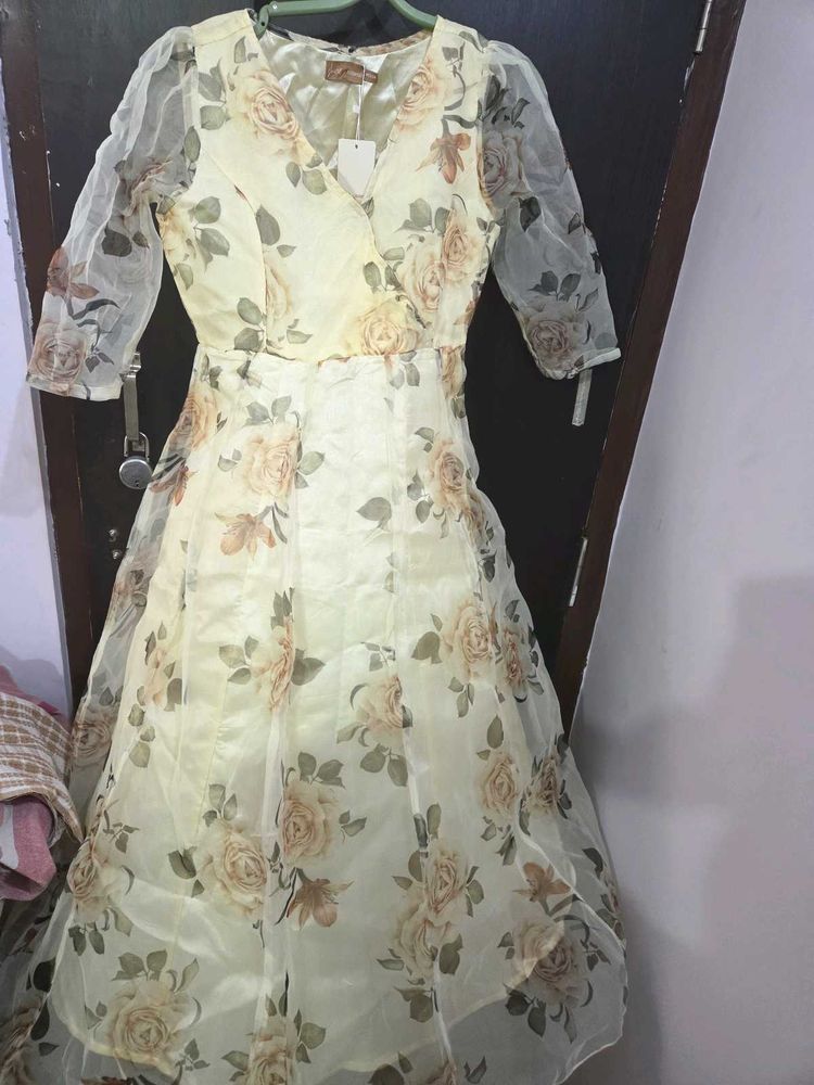 Elegant Floral Print Maxi Dress