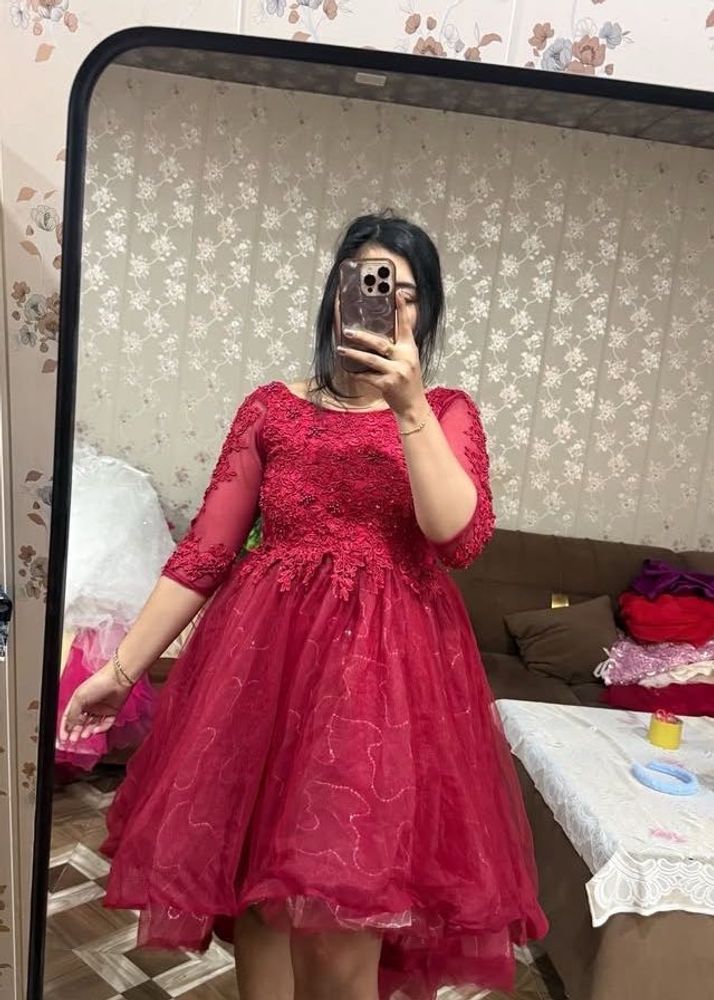 Stunning Red Embellished Gown🎀🦋❤️