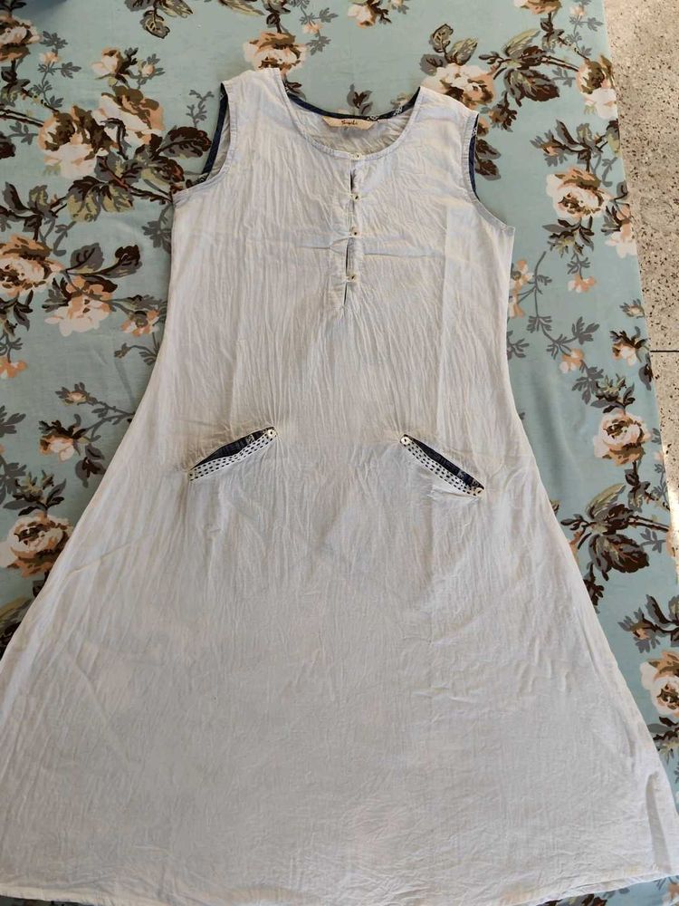 Stylish Sleeveless A-line kurta