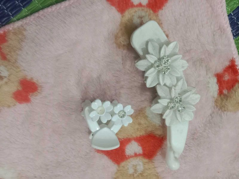Chic White Flower Hair Clips Set