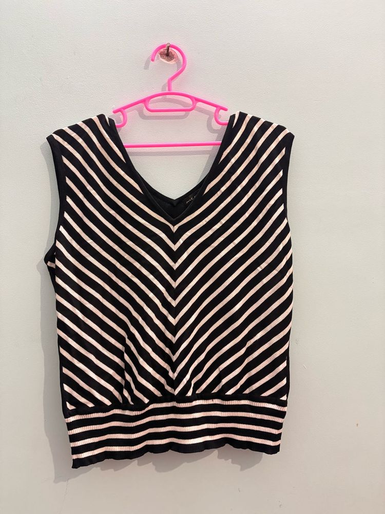 Striped Sleeveless V-Neck Top