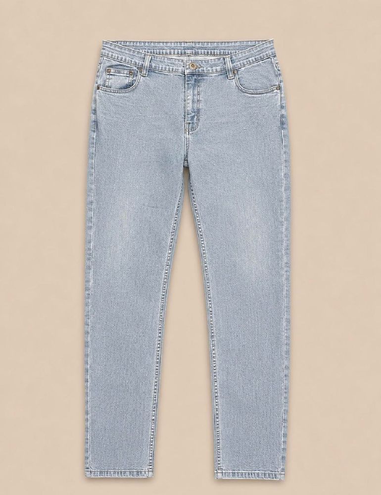 Light Wash Straight Leg Jeans