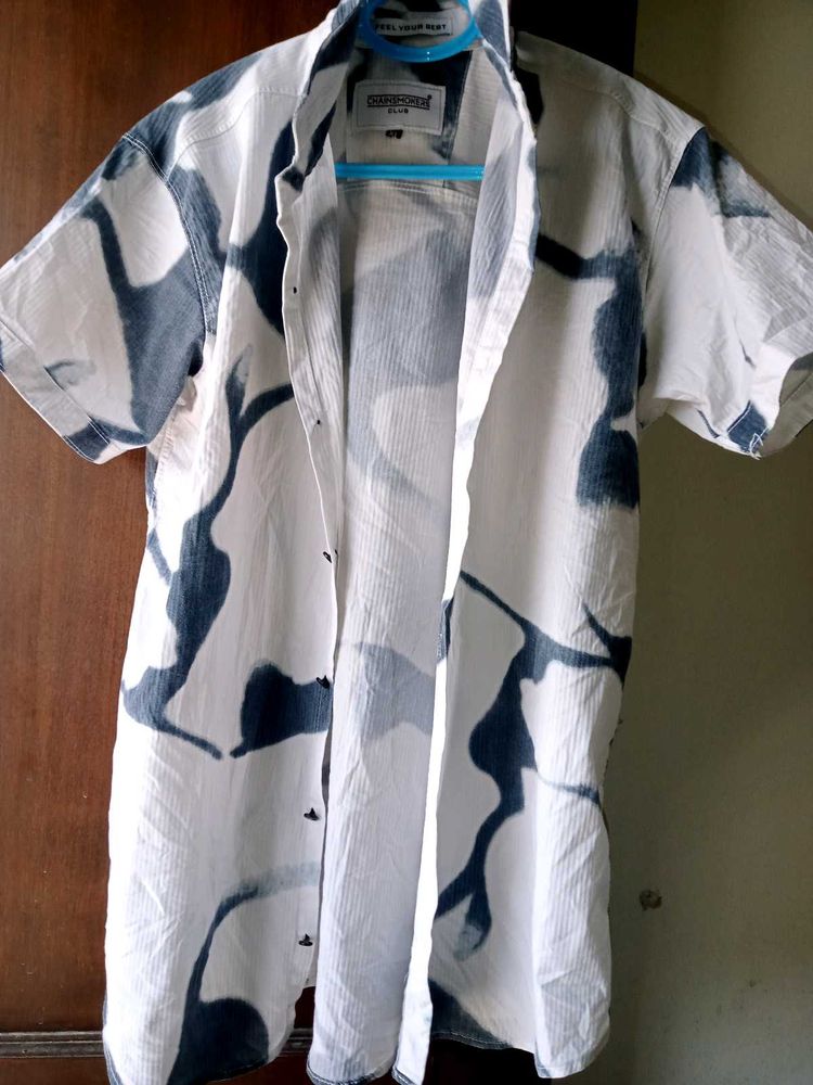 Abstract Patterned Short Sleeve Shirt