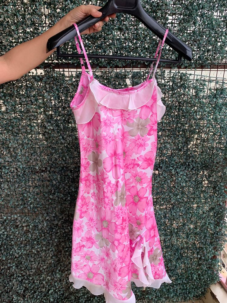 Cottage core cutie pink slip dress🎀💄🎟