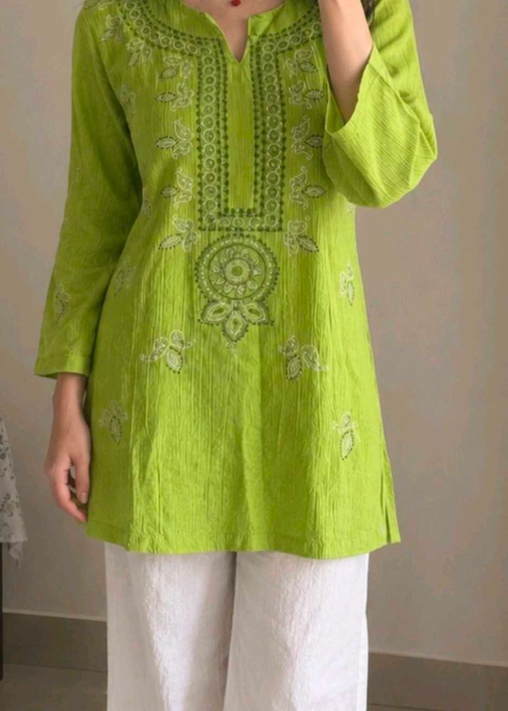 Vibrant Green Embroidered Kurta