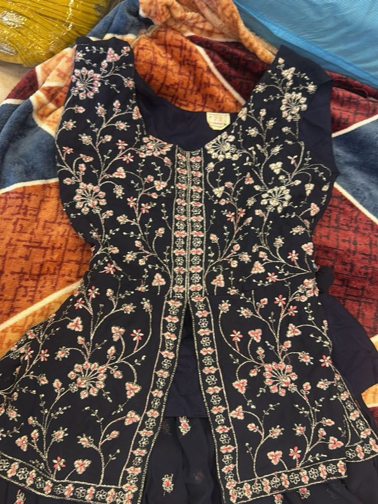 Embroidered Navy Blue Kurta Set