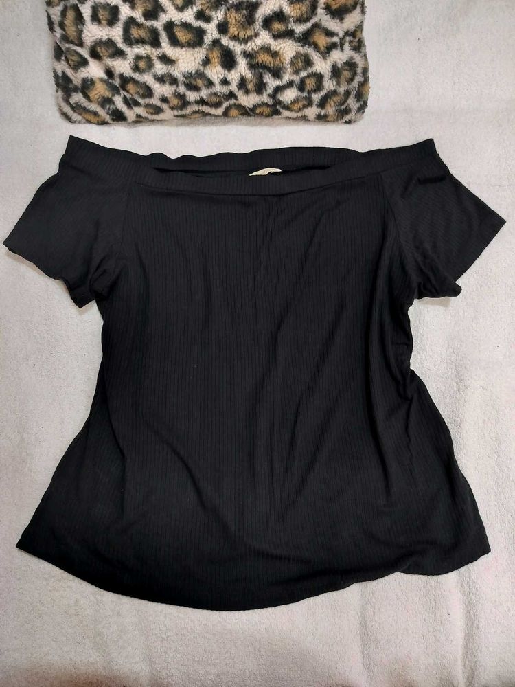 Black Off-Shoulder Ribbed Top 🆕